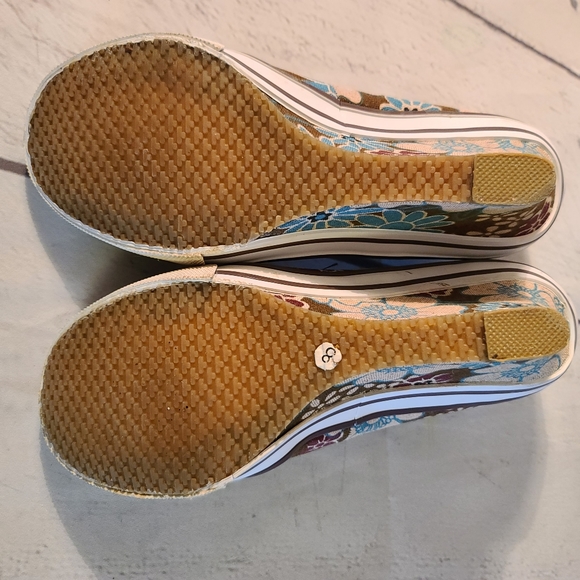 REBELS SNEAKER STYLE WEDGES. - Picture 6 of 9